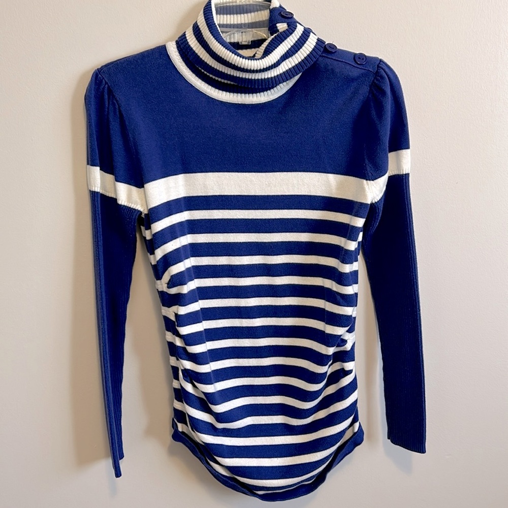 Turtleneck sweater by Bianca Nygard, women’s, size M, in purple & white